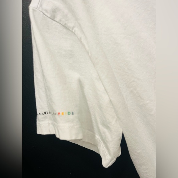 Peace Love World “This is Love” Graphic Tee… - Picture 7 of 8